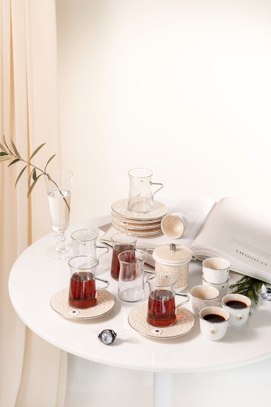 Tea And Arabic Coffee Set 19 pcs From Asalah - Creamy + Silver
